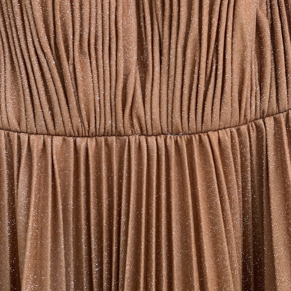 Brand new custom made dress - Picture 4 of 6